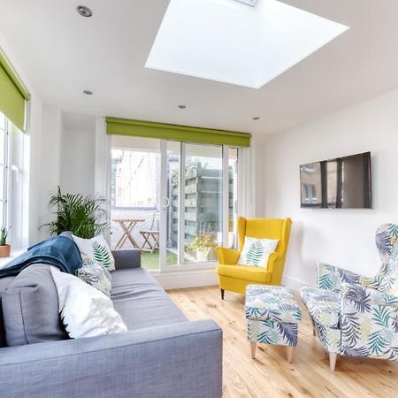 Central Bright 3 Bed Flat With Pool & Parking EDI Buitenkant foto