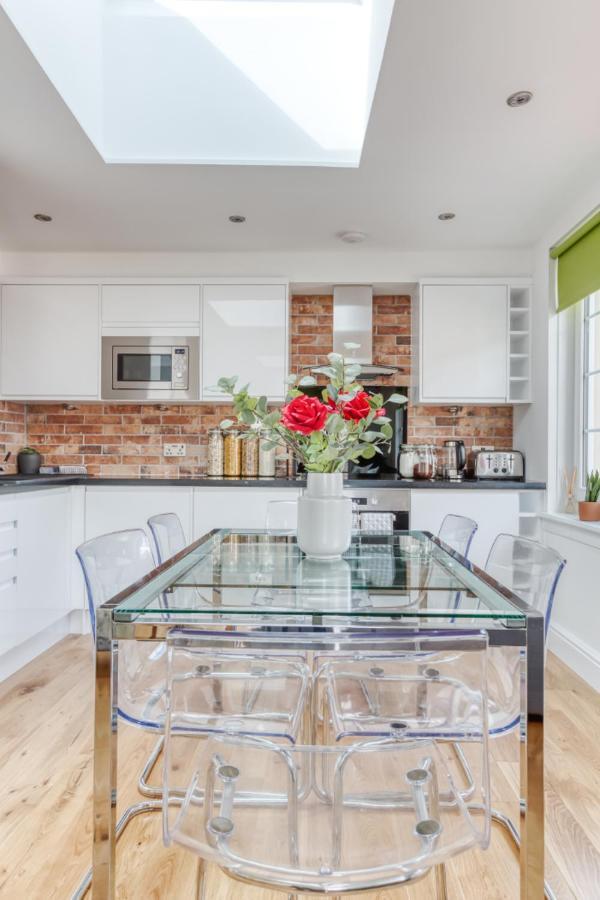 Central Bright 3 Bed Flat With Pool & Parking EDI Buitenkant foto